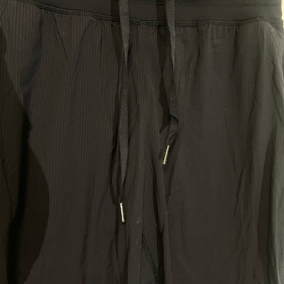 lululemon athletica Dark Blue Capris - Picture 3 of 5